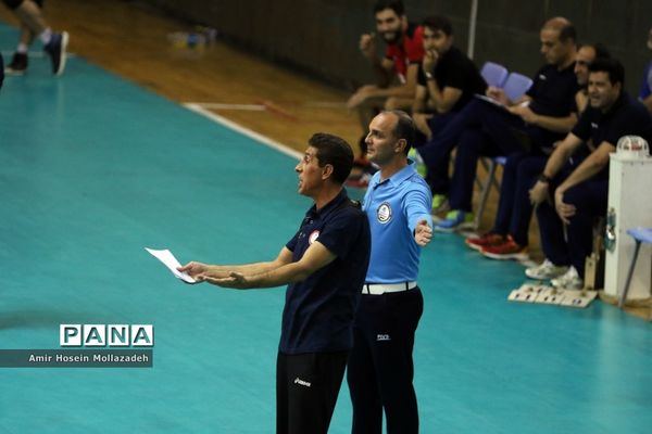 دیدار تیم های والیبال شهرداری ارومیه و شهرآرا مشهد