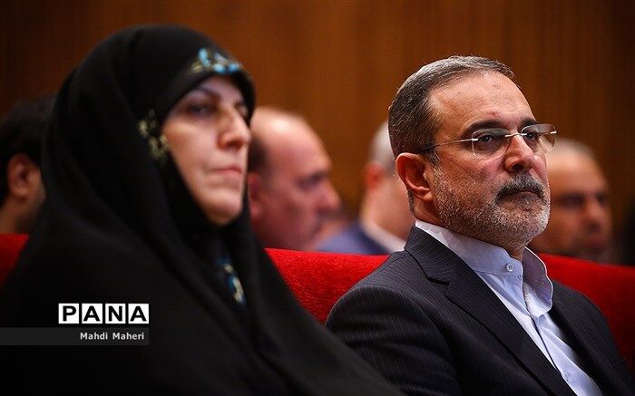 وزیر آموزش‌وپرورش: دانش‌آموزان باید با حقوق خود آشنا شوند و آن را مطالبه کنند