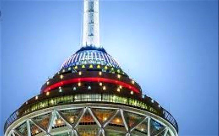 برج میلاد «قرمز» می‌شود