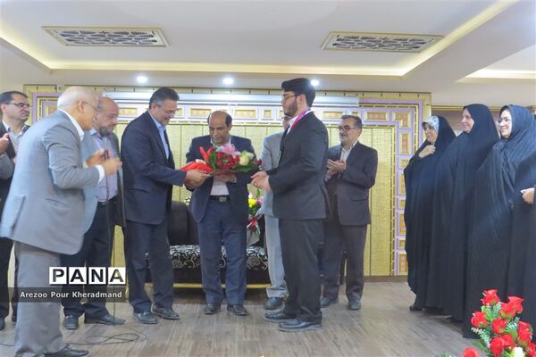 تجلیل از اولین مدال آور یزدی در المپیاد جهانی نجوم و اختر فیزیک