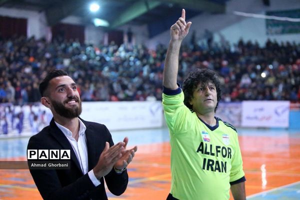 دیدار تیم‌های شهروند ساری و مس سونگون