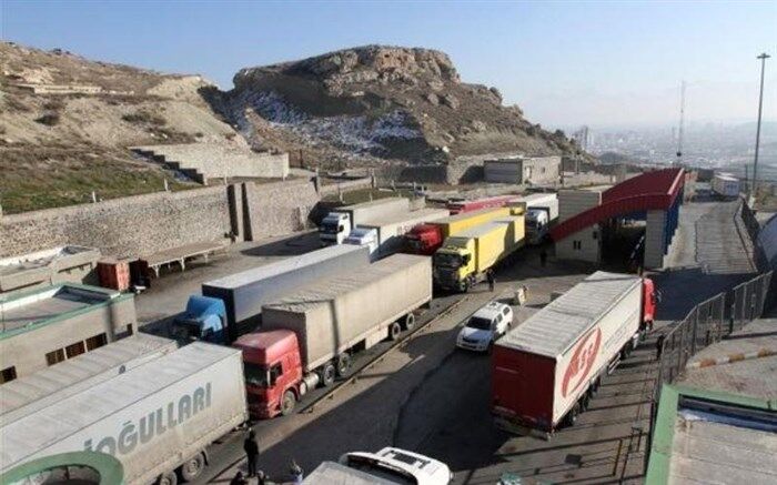 کشف 2 هزار لیتر گازوییل قاچاق در مرز بازرگان