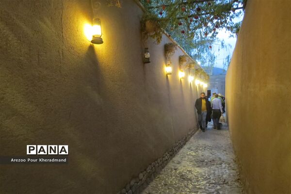 برگزاری جشنواره انار در باغ صدری شهرستان تفت در یزد
