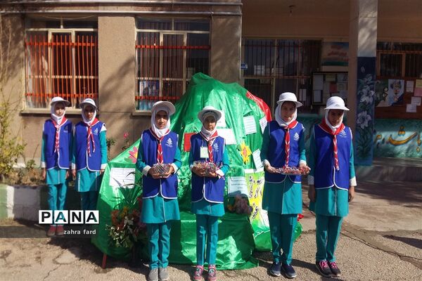 آغاز امامت و ولایت یگانه منجی عالم بشریت