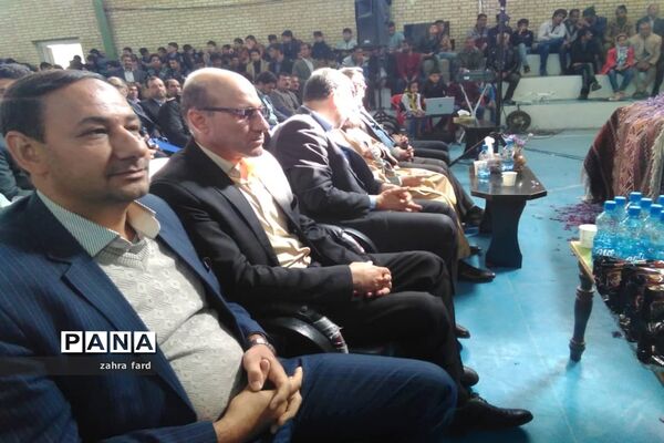 برگزاری جشنواره زعفران در شهر مشکان نی ریز