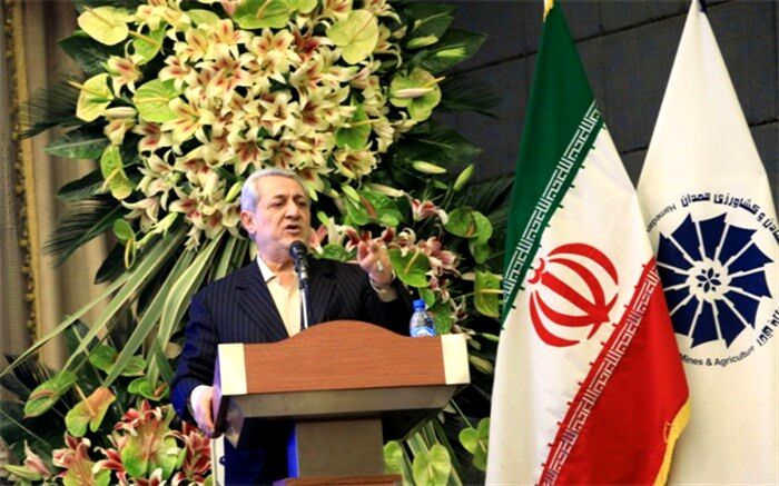همدان روی ریل توسعه قرار دارد