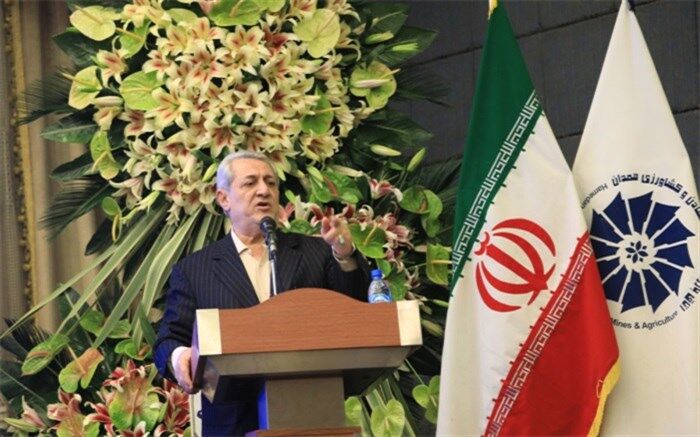 همدان روی ریل توسعه قرار دارد