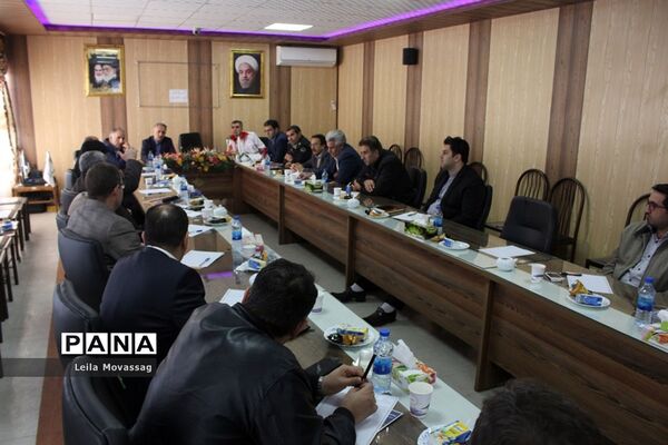 جلسه کارگروه آموزش و هماهنگی مانور زلزله  و ایمنی درمدارس آذربایجان‌شرقی