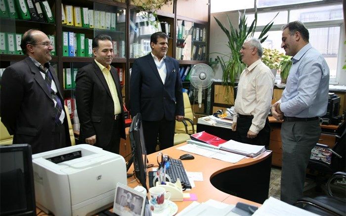 دیدار صمیمی مدیرکل آموزش و پرورش شهر تهران با همکاران اداره کل