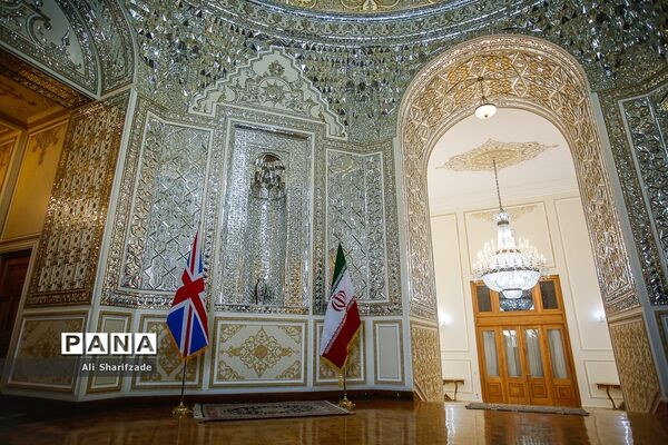 دیدار وزرای خارجه انگلیس و ایران