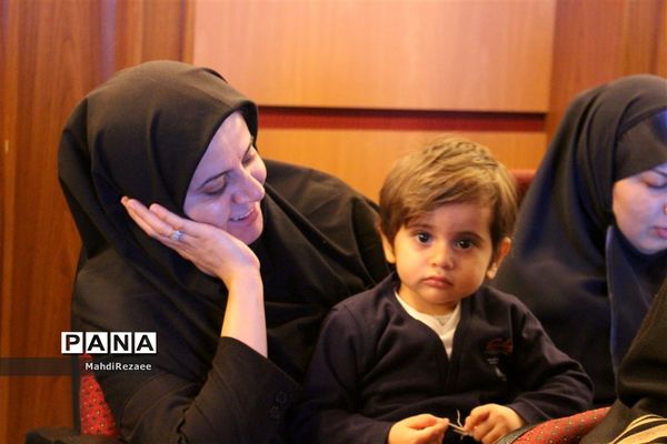 آیین گرامی داشت روز کتاب و کتابخوانی