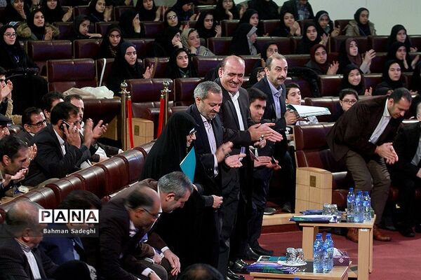 مراسم تجلیل از دانش‌آموزان کتابخوان برتر سراسر کشور