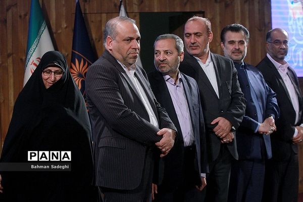 مراسم تجلیل از دانش‌آموزان کتابخوان برتر سراسر کشور