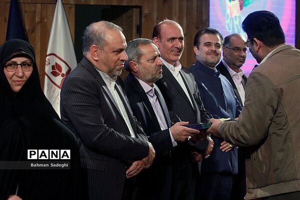 مراسم تجلیل از دانش‌آموزان کتابخوان برتر سراسر کشور