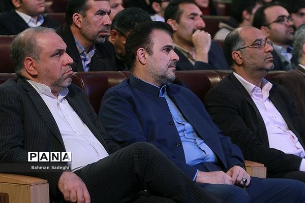 مراسم تجلیل از دانش‌آموزان کتابخوان برتر سراسر کشور
