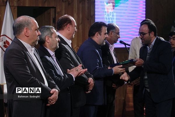 مراسم تجلیل از دانش‌آموزان کتابخوان برتر سراسر کشور