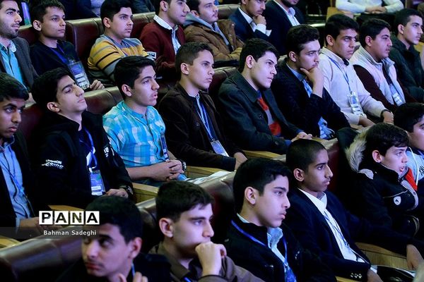 مراسم تجلیل از دانش‌آموزان کتابخوان برتر سراسر کشور