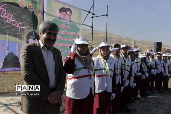 مراسم کلنگ زنی احداث مجتمع فرهنگی آموزشی بنیاد خیریه صدر هاشمی نژاد در سنندج