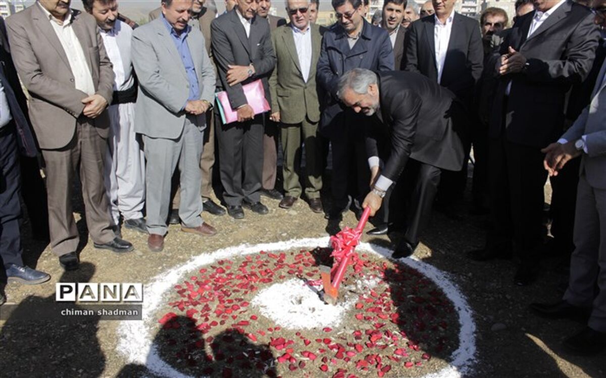 آغاز احداث مجتمع آموزشی فرهنگی صدر  هاشمی‌نژاد در سنندج