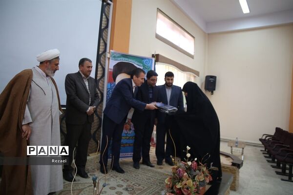 همایش ائمه جماعات روحانی و فرهنگی  مدارس در میانه