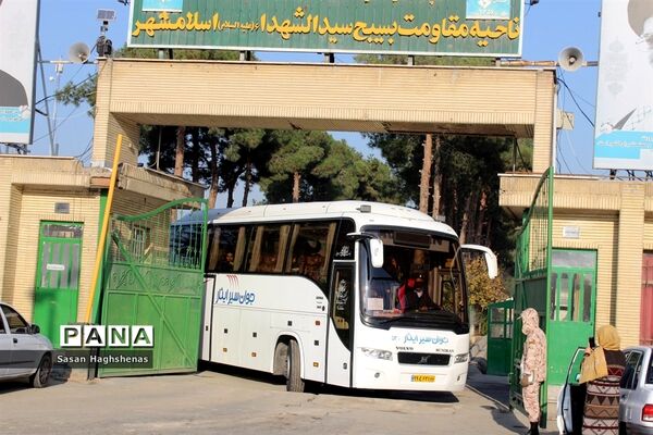 اعزام دختران دانش‌آموز شهرستان اسلامشهر به سرزمین‌های ایثار و شهادت