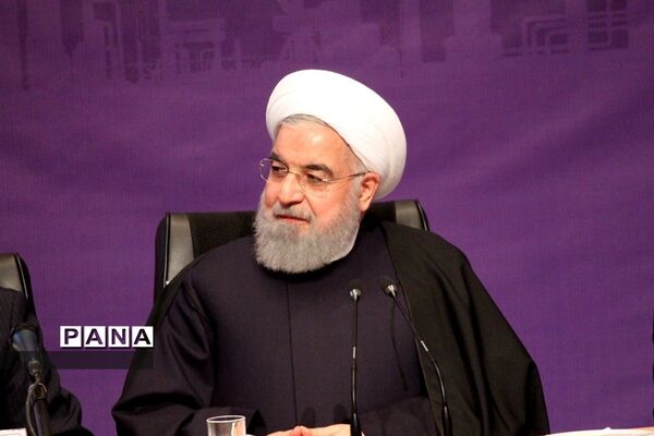 جلسه توسعه و برگزیدگان و افتتاح همزمان  پروژه‌های زیر بنایی و اقتصادی