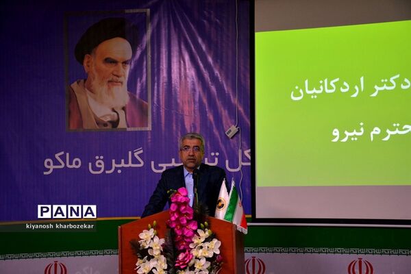 مراسم افتتاح و بهره برداری  نیروگاه سیکل ترکیبی ماکو با حضور وزیر نیرو