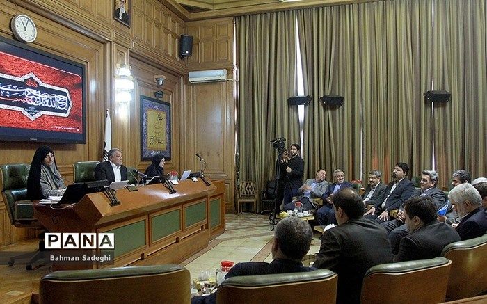 گزارش عملکرد ۶ماهه افشانی درصحن شورا