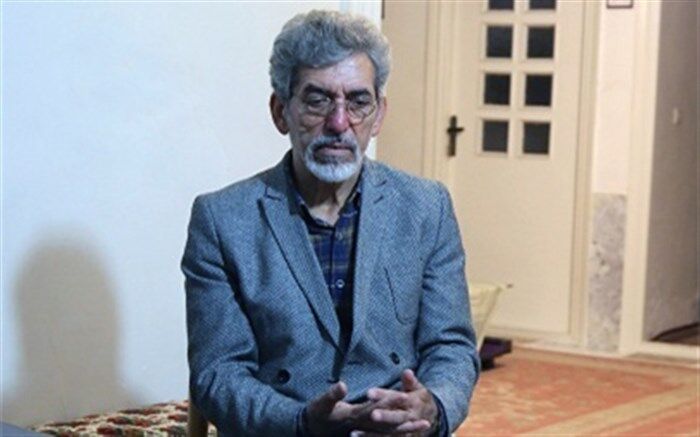 گلایه معلم و نویسنده میانه ای از پایین بودن تیراژ کتاب و فروش تحقیق در کافی‌نت‌ها