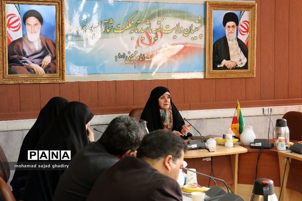 اولین نشست سرگروه مدیران دوره دوم متوسطه نظری مناطق نوزده‌گانه شهر تهران