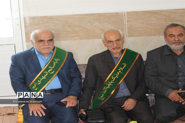 دیدار خادمین مسجد مقدس جمکران از خانواده شهید حرم استان بوشهر