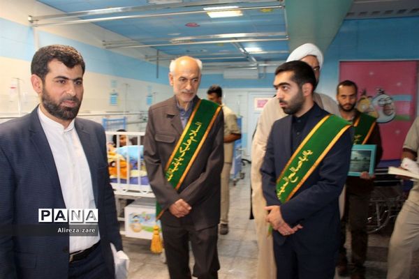دیدار خادمان مسجد مقدس جمکران قم از بیماران بیمارستان شهدای خلیج فارس بوشهر