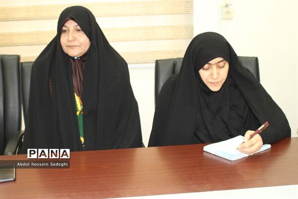 دیدار خادمان مسجد جمکران با دانشجویان و مسئول نهاد رهبری در دانشگاه خلیج فارس بوشهر