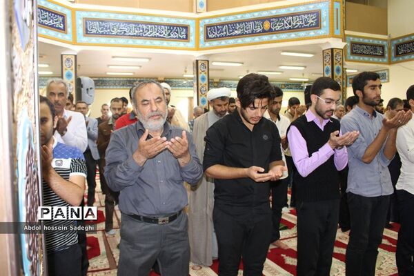 دیدار خادمان مسجد جمکران با دانشجویان و مسئول نهاد رهبری در دانشگاه خلیج فارس بوشهر