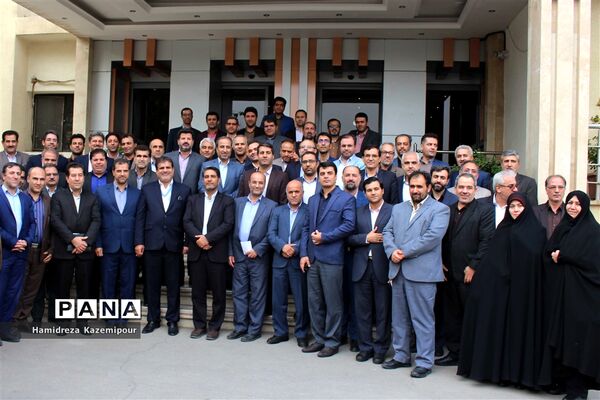 جلسه تودیع و معارفه مدیرکل آموزش و پرورش شهرستان‌های استان تهران