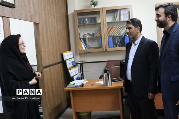 دیدار مدیرکل آموزش‌و‌پرورش شهرستان‌های استان تهران با همکاران اداری