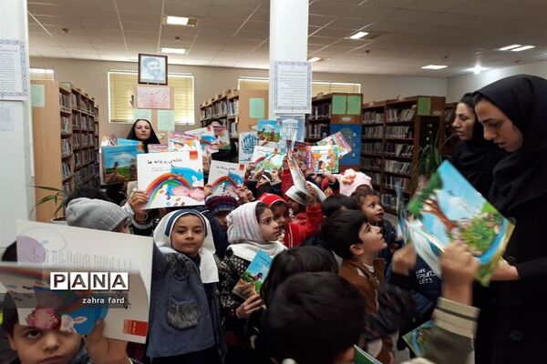 نهادینه کردن فرهنگ کتاب و کتابخوانی در نی ریز