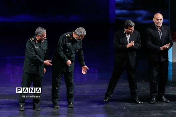 افتتاحیه پانزدهمین جشنواره بین المللی فیلم مقاومت