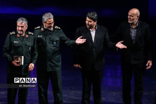 افتتاحیه پانزدهمین جشنواره بین المللی فیلم مقاومت