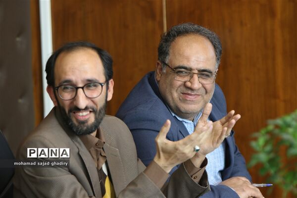 جلسه هماهنگی بزرگداشت چهلمین سال پیروزی انقلاب اسلامی