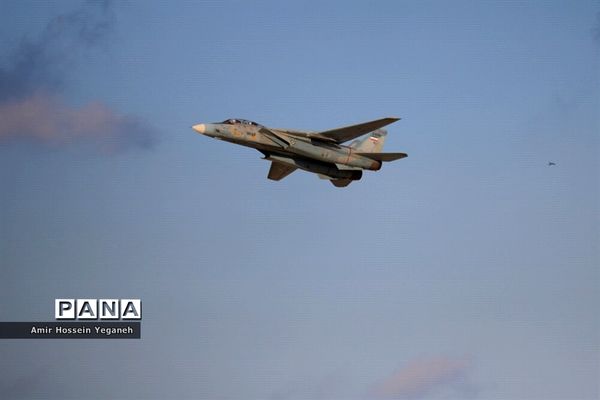 نمایش هوایی در آسمان کیش