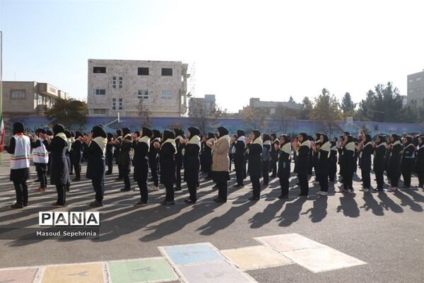 بیستمین مانور سراسری زلزله در هنرستان باقرالعلوم در تبریز