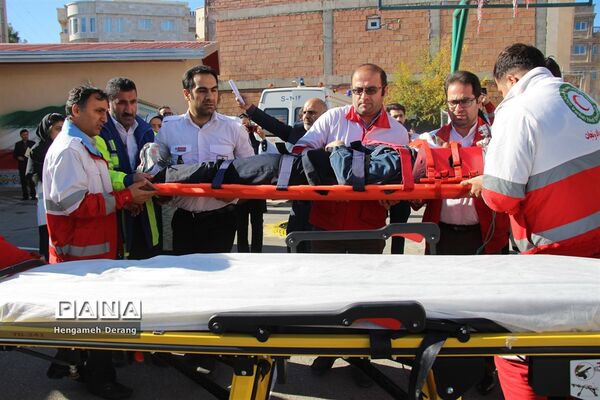 مانور زلزله و ایمنی در دبیرستان مهندس پروین شهرستان ساری