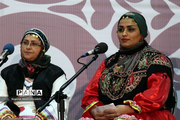 کنسرت گروه موسیقی ماهتو