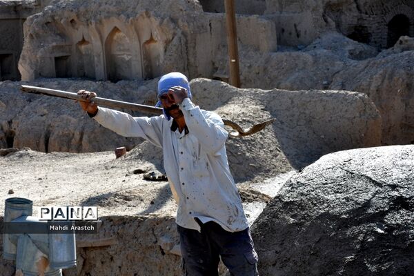 «بام اندود» یکی از آیین‌های قدیمی مردم خراسان جنوبی