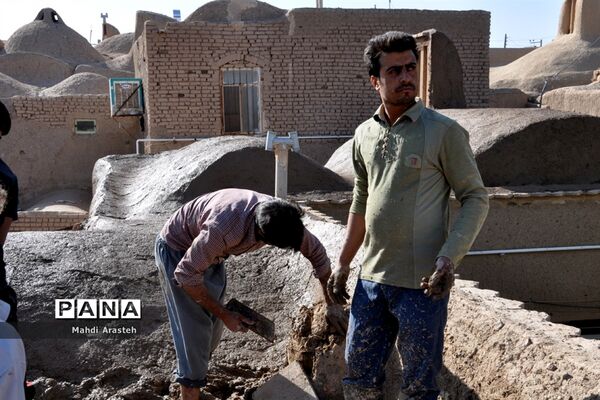 «بام اندود» یکی از آیین‌های قدیمی مردم خراسان جنوبی
