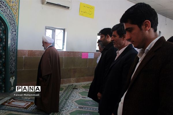 حضور امام جمعه چهاردانگه در دبیرستان سروش