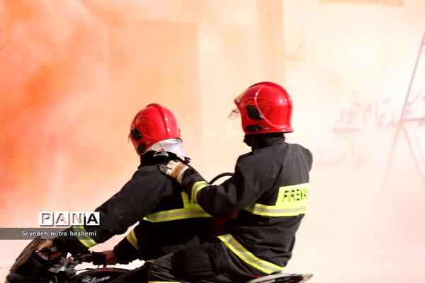 بیستمین مانور زلزله و ایمنی در مدارس استان بوشهر - ۱