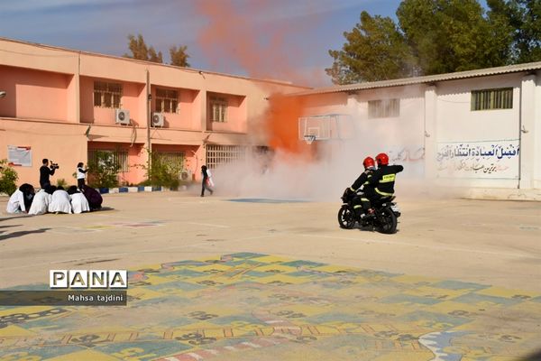 بیستمین مانور زلزله و ایمنی  در مدارس استان بوشهر-۲