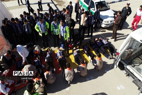 برگزاری بیستمین مانور زلزله و ایمنی در مدارس نی ریز